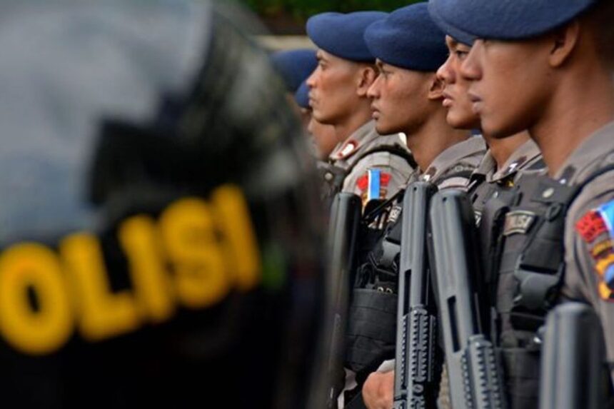 Polisi Menyerahkan 2 Simpatisan KNPB ke Kejaksaan