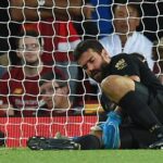 Cedera Alisson Becker, Liverpool Tanpa Kiper Andalannya Selama 2 Pekan