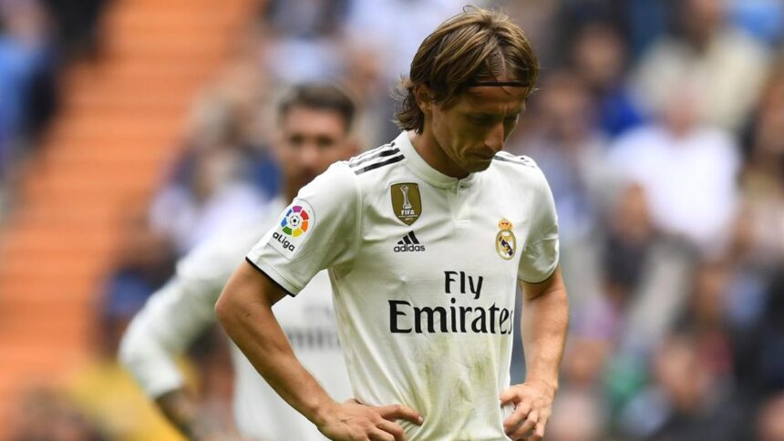 Cedera Modric Membuat Madrid Terjerat Krisis Pemain Gelandang