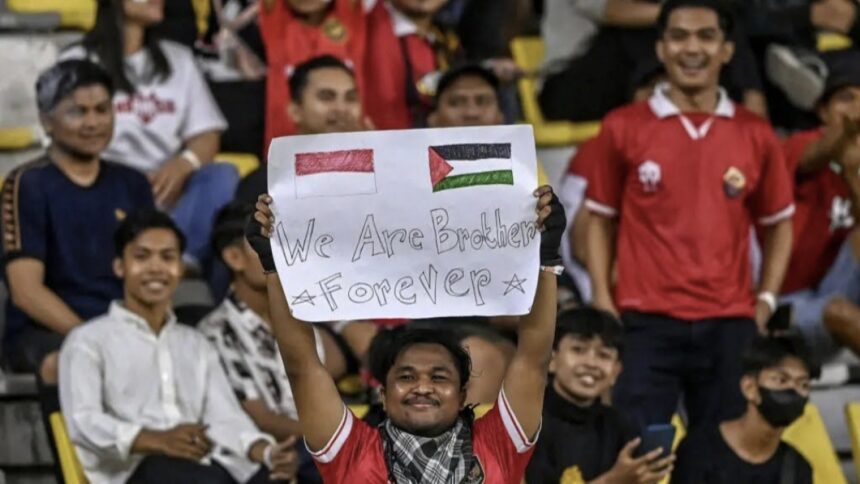 Erick Thohir Bendera Palestina Yes, Terobos Lapangan No!
