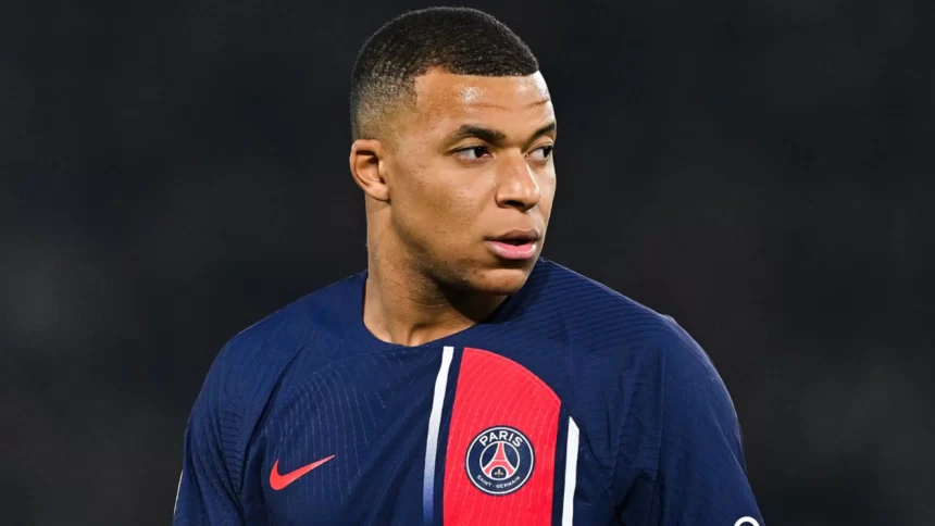 Kylian Mbappe Dianjurkan Tetap Berada di PSG