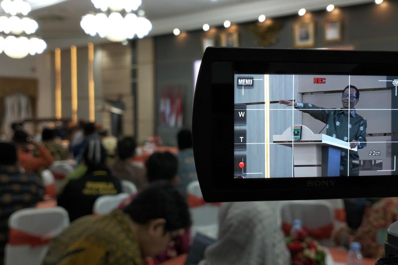 Menkopolhukam Mendorong Masyarakat untuk Mengantisipasi Tantangan Pemilu 2024