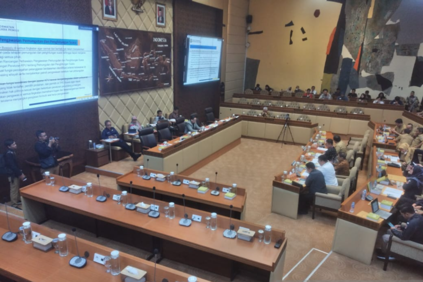 Perhatian Komisi II Terhadap Tidak Hadirnya KPU dalam RDP Penyelenggara Pemilu