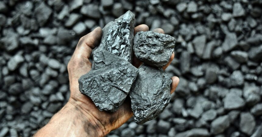 Perlunya Perhatian terhadap Konsekuensi Transisi Energi pada Industri Batu Bara
