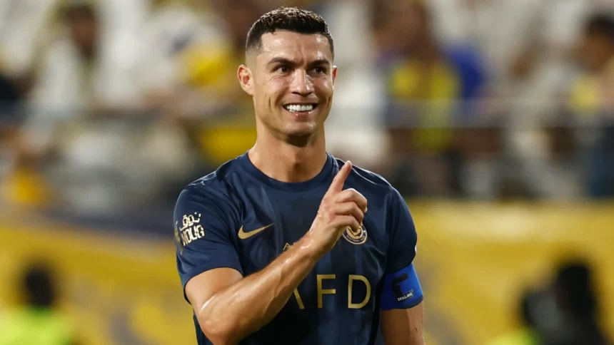 Respon Cristiano Ronaldo Setelah Diledek oleh Suporter dengan Chant Messi