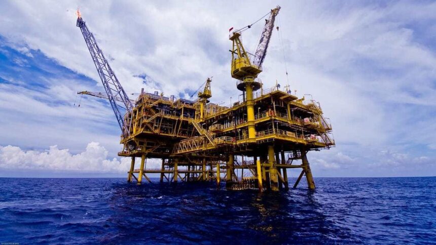 Wakil Menteri BUMN Sektor Migas sebagai Pilar Utama Perekonomian