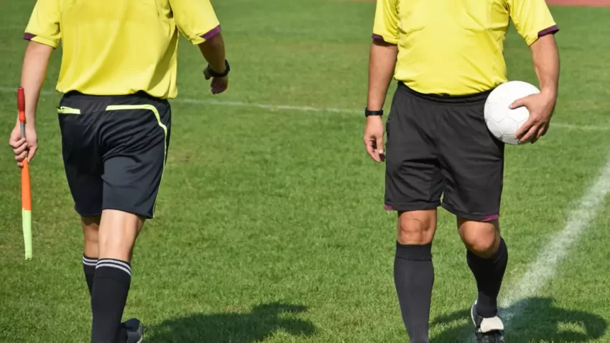 Wasit Jepang Menyatakan Kesulitan Menjadi Wasit di Lapangan