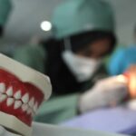 Anjurkan Kebiasaan Rutin Mengunjungi Dokter Gigi untuk Menjaga Kesehatan Anak
