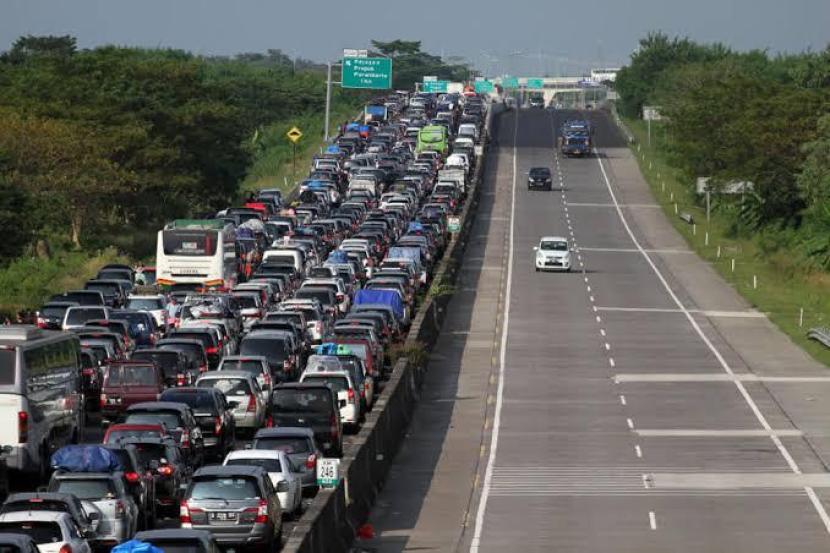 Ditjen Hubdat Mengambil Langkah Antisipasi untuk Mengatasi Kemacetan Selama Periode Nataru