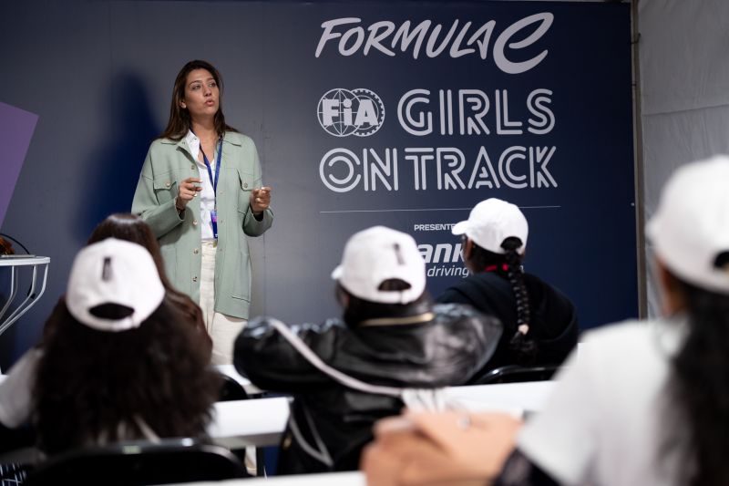 Formula E Memperpanjang Program 'FIA Girls on Track' untuk Musim 2024