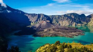 Gunung Rinjani (Lombok, Nusa Tenggara Barat)