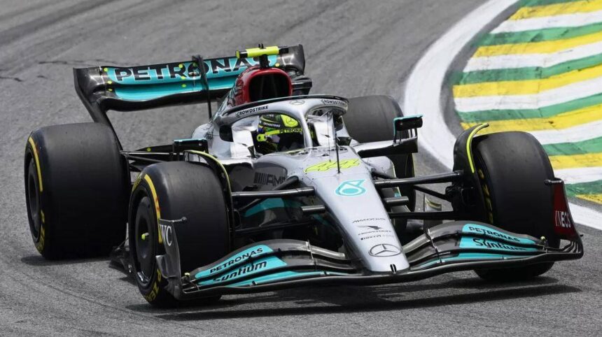 Hamilton Menanti Pembaruan Besar dari Mercedes untuk Tantangan F1 2024