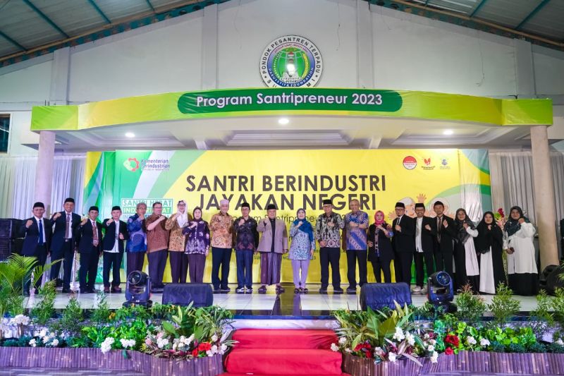 Kementerian Perindustrian Membina Lebih dari 10 Ribu Santripreneur Sejak 2013