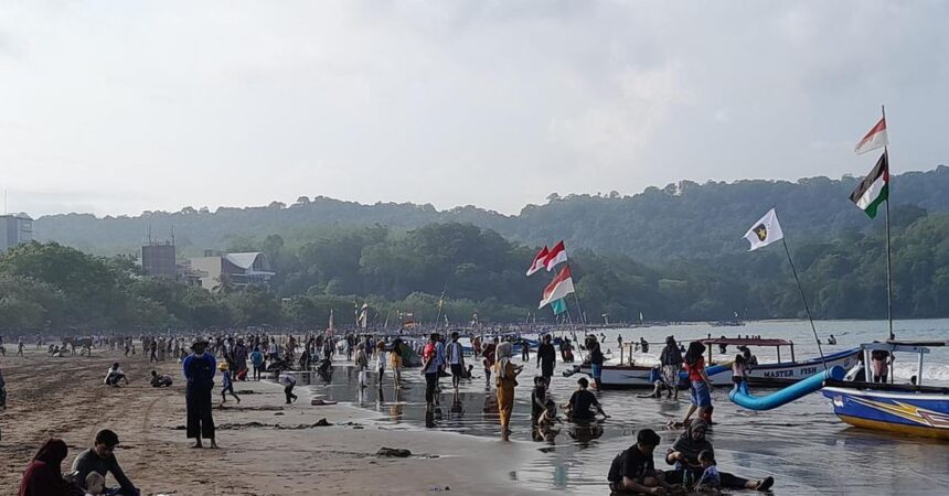 Kondisi Wisatawan di Pangandaran Kembali Normal Pasca Gempa