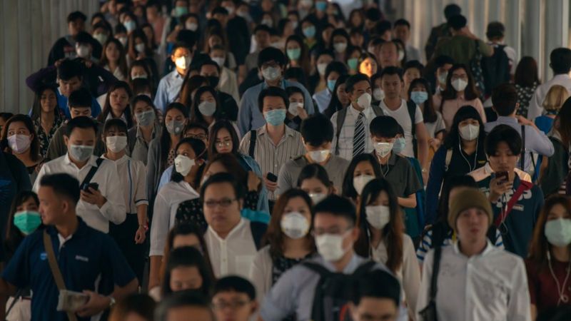 Masyarakat Diingatkan untuk Kembali Menggunakan Masker Saat Berada di Kerumunan