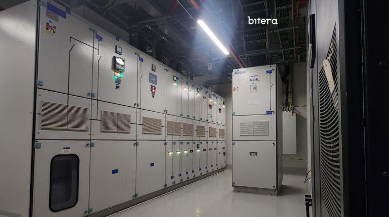 PLN Menyerahkan Sertifikat REC ke Bitera untuk Meningkatkan Proporsi Energi Bersih