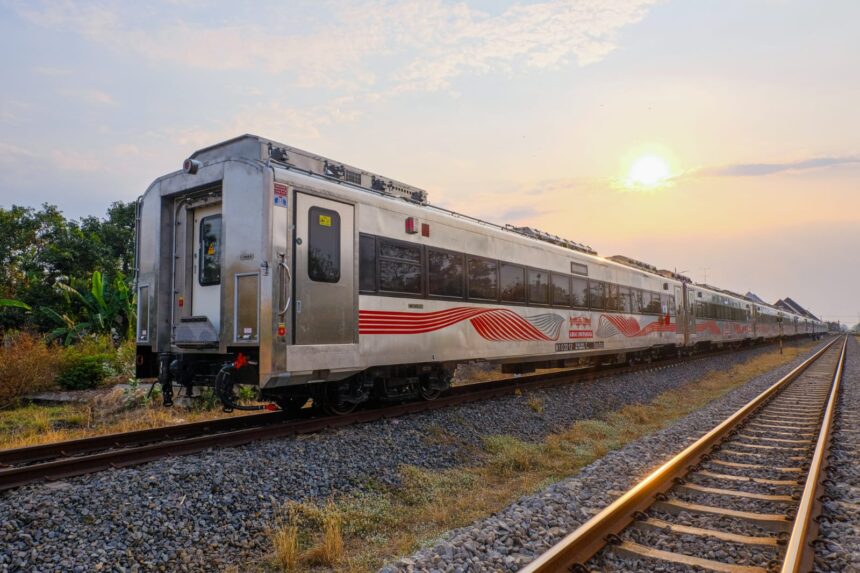 PT INKA Resmi Operasikan Kereta Generasi Baru