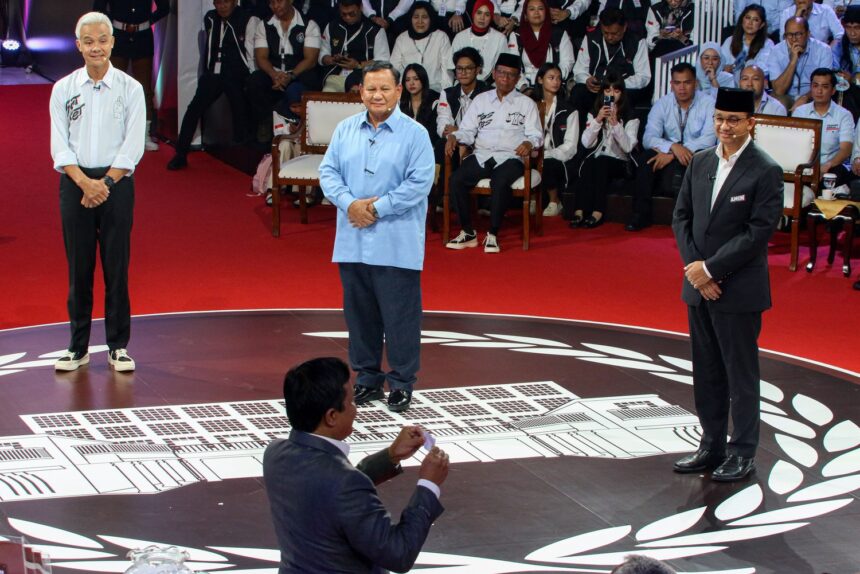 Peneliti TII Menilai Debat Pertama Calon Presiden Seperti Ring Tinju