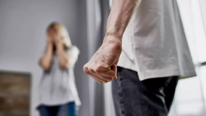 Psikolog Mendorong Masyarakat untuk Segera Bertindak Jika Menemui Tanda-tanda KDRT