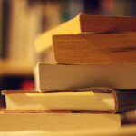 5 Tips Agar Buku Tetap Terjaga dari Kuningan dan Serangan Rayap