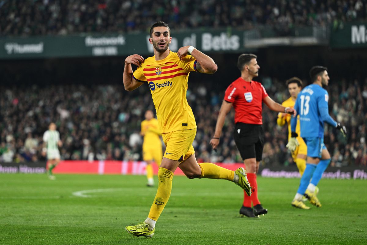 Hat-Trick Ferran Torres Mengantarkan Barcelona Menang 4-2 Atas Real Betis