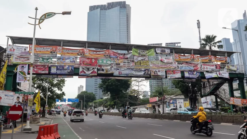 KLHK Mendorong Praktik Daur Ulang Sampah dari Alat Peraga Kampanye