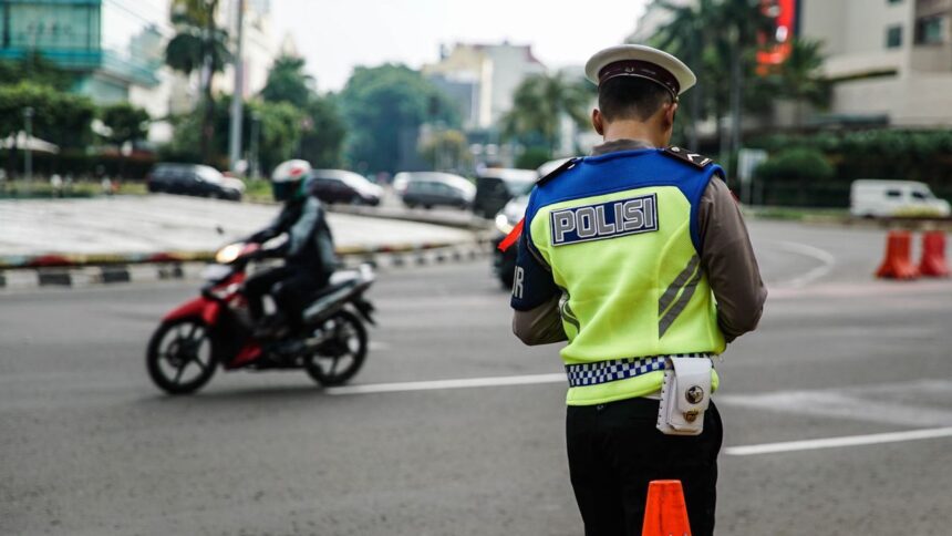 Kapolda Meminta Anggota Polri yang Melanggar Lalu Lintas untuk Dikenai Tilang