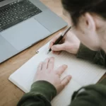 Panduan Psikolog untuk Menetapkan Resolusi Tahun Baru yang Realistis