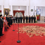 Presiden Jokowi Melantik Anggota KPPU di Istana Negara