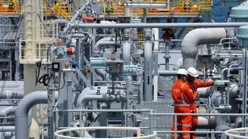 SKK Migas Terus Meningkatkan Dampak Positif Industri Migas bagi Warga