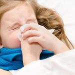 Alasan Dokter Menganjurkan Anak yang Pilek Menghindari Minuman Dingin