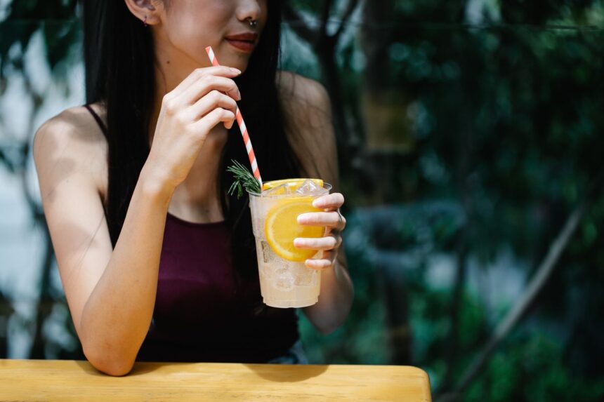 Apakah Ada Minuman yang Dapat Membuat Anda Tetap Awet Muda