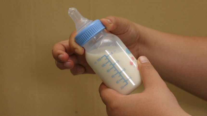 Apakah Boleh Bayi Minum ASI Menggunakan Botol Dot