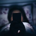 Dampak Bergadang pada Wajah, Lebih dari Sekadar Kantong Mata
