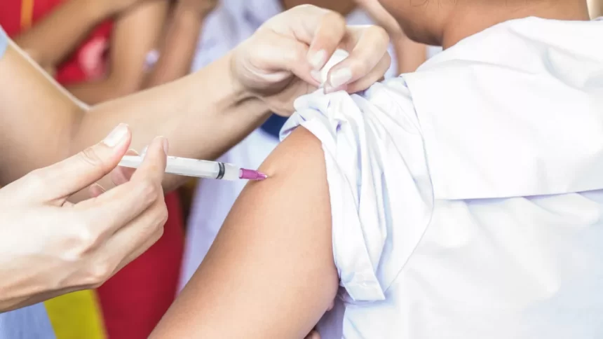 Dokter Menyarankan Pemberian Vaksin HPV Sejak Dini