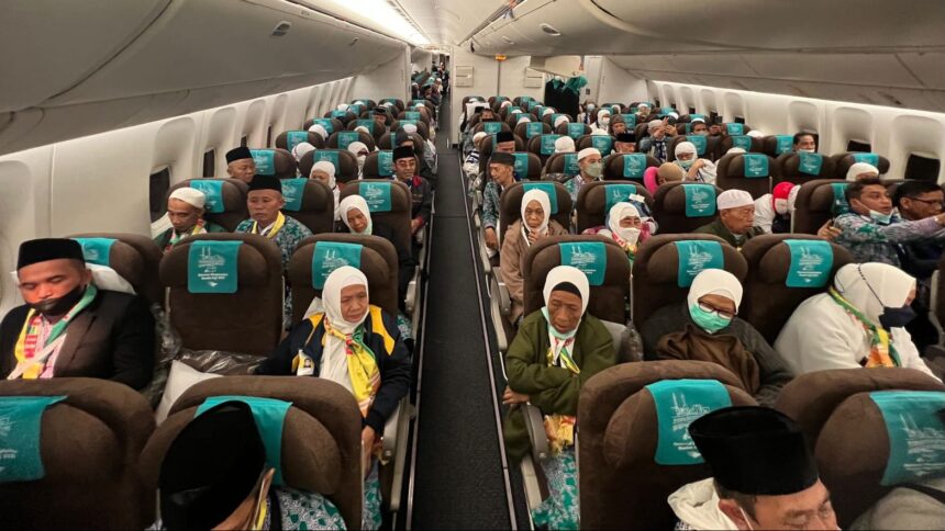 Kemenag-Garuda Indonesia Menandatangani MoU untuk Angkutan Jamaah Haji 2024