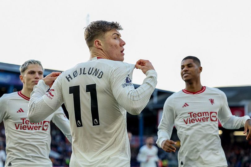 Luton vs Man Utd : Hojlund Cetak 2 Gol, Kemenangan Tipis bagi Setan Merah