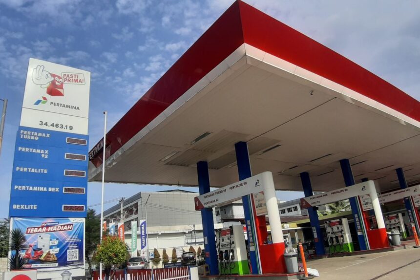 Menahan Harga BBM Pertamina Menjelang Pemilu, Shell & BP Sepakat Menaikkan!