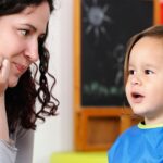 Mengetahui 10 Tips Penting dalam Melatih Kemampuan Berbicara Anak untuk Para Orang Tua
