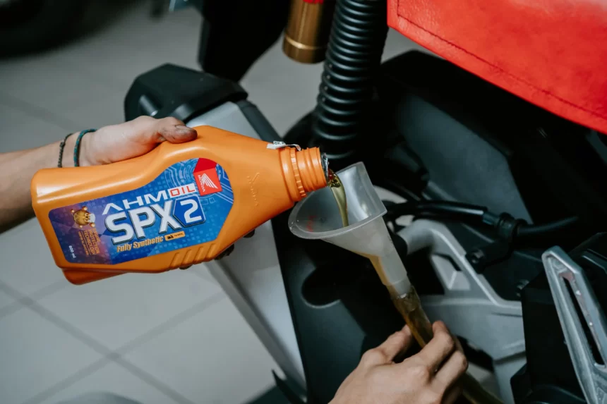Merawat Motor Metik Tidak Hanya Sekadar Mengganti Pelumas Mesin
