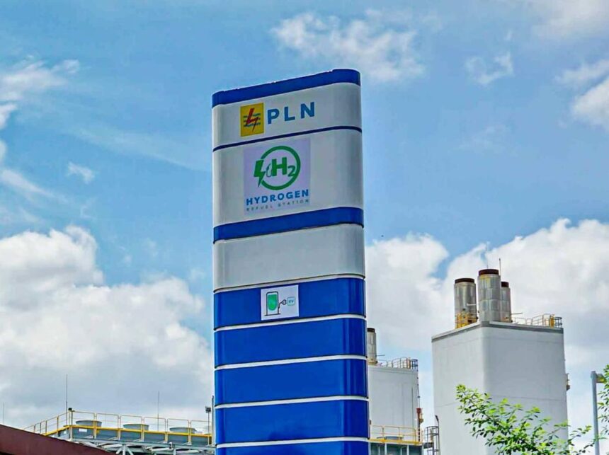 PLN Meresmikan Stasiun Pengisian Hidrogen Pertama di Indonesia