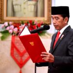 Presiden Jokowi Melantik Menko Polhukam dan Menteri ATR Baru Hari Ini
