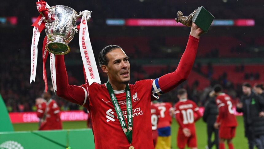 Virgil van Dijk Mengantarkan Liverpool Meraih Gelar Piala Liga Inggris