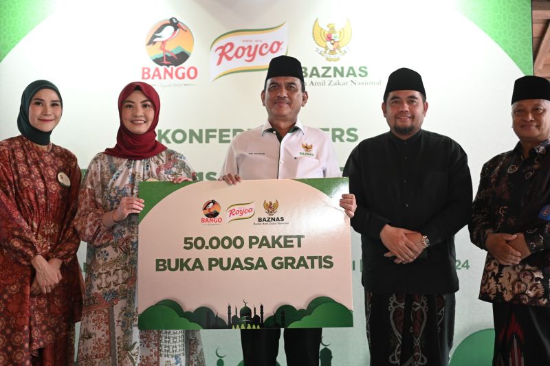 Baznas Salurkan Ribuan Paket Buka Puasa ke Pondok Pesantren