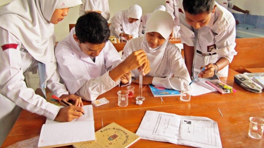 Harbour Energy Menumbuhkan Minat Generasi Muda dalam Bidang Energi