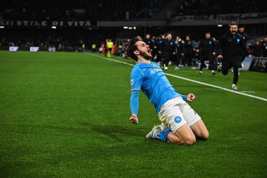 Kemenangan Dramatis Napoli vs Juventus Berkat Gol Giacomo Raspadori