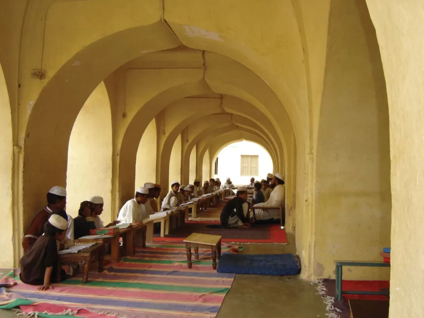 Madrasah Meningkatkan Kualitas Pendidikan Melalui Layanan Digital