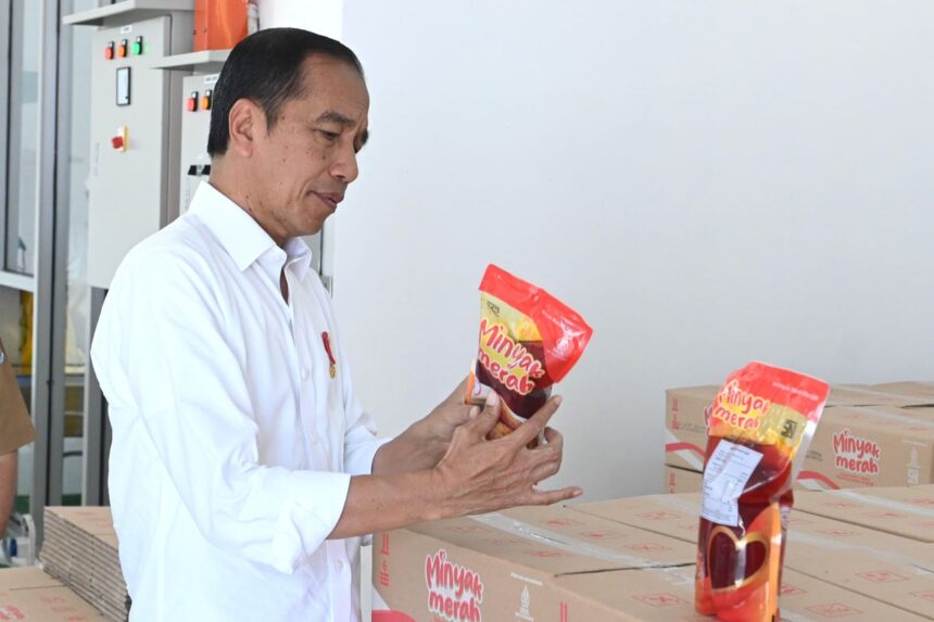 Menkop UKM Yakin Minyak Makan Merah Akan Laku di Pasar