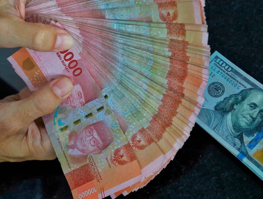 Apakah Pelemahan Rupiah Berpotensi Menyebabkan Inflasi di Indonesia?