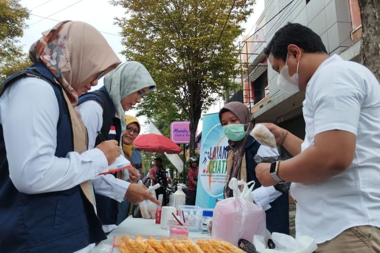 BPOM Temukan Produk Makanan Tak Layak Konsumsi, Termasuk Bumbu dan Takjil
